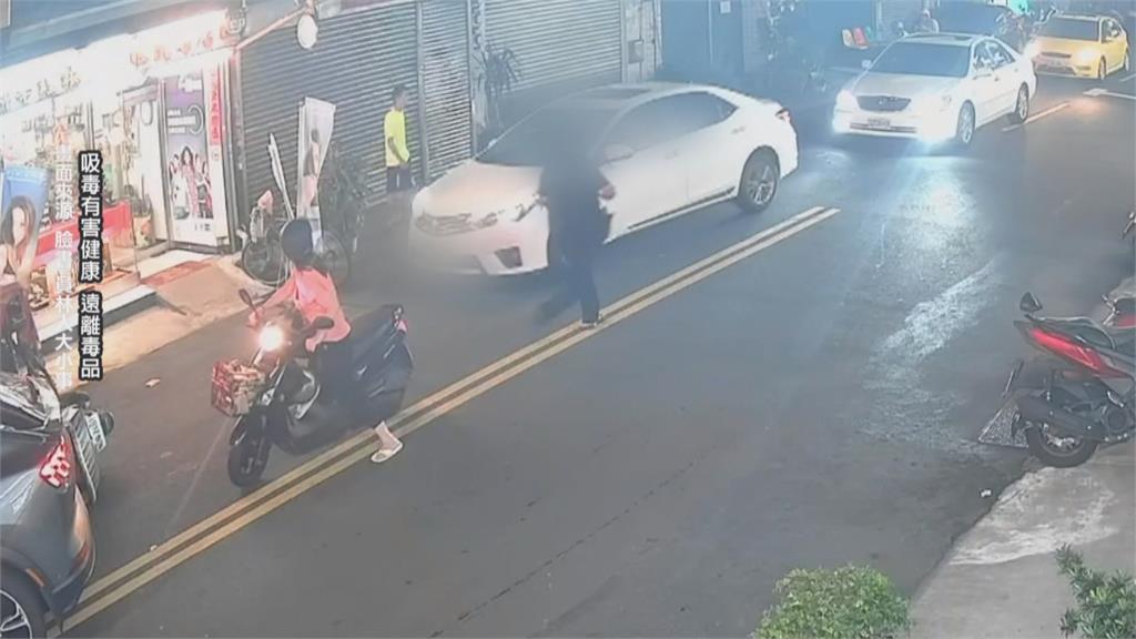 毒駕氾濫！　南投轎車「警局旁自撞」　彰化民眾「肉身擋毒駕」