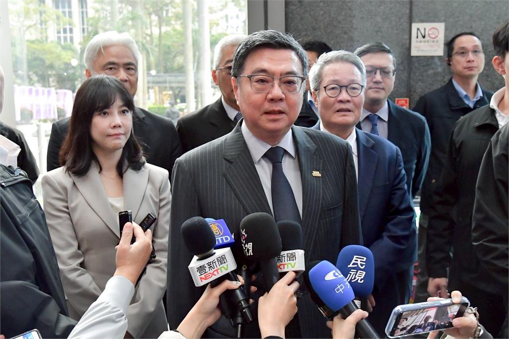 快新聞/卓揆叫陣辯論!黃國昌又嗆要戰賴總統 喊一條件8票全挺民進黨