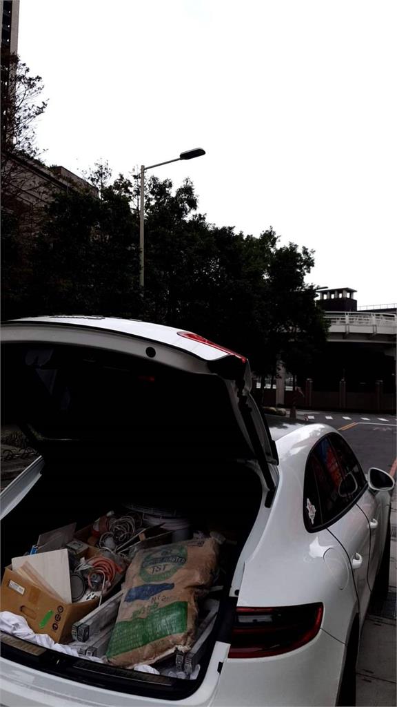「保時捷當貨車」油漆工曝逆轉人生心境!強忍社會歧視曾被親戚看不起
