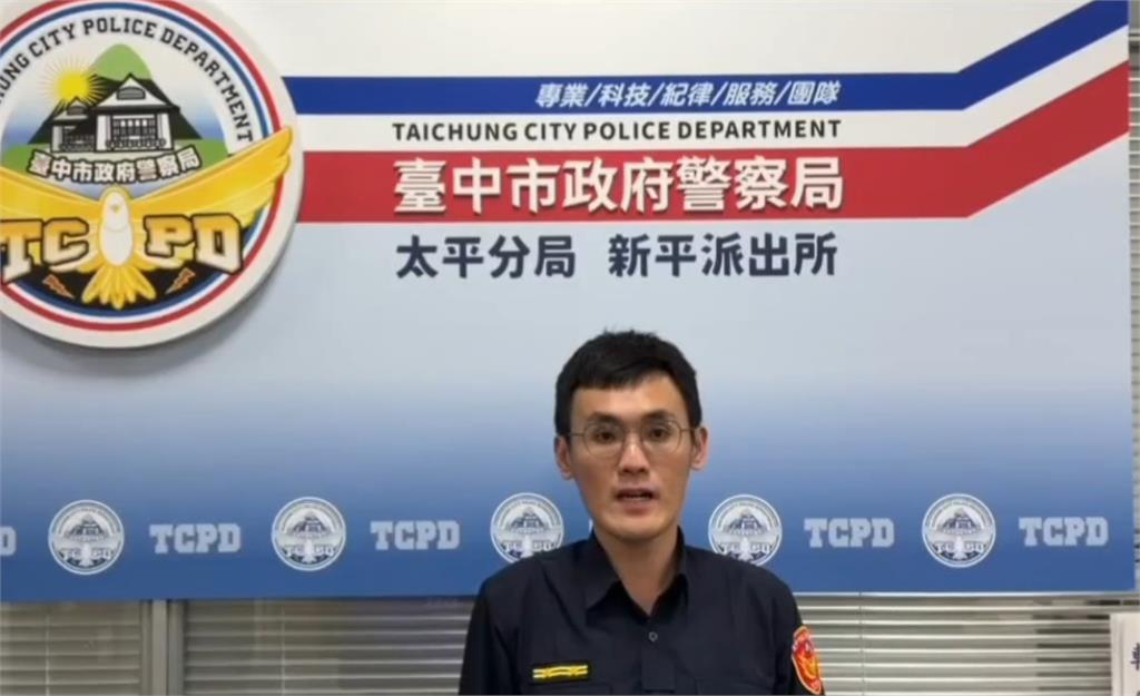 台中市議員參選人布條遭破壞　柯文哲臉上被塗鴉「貪污犯」