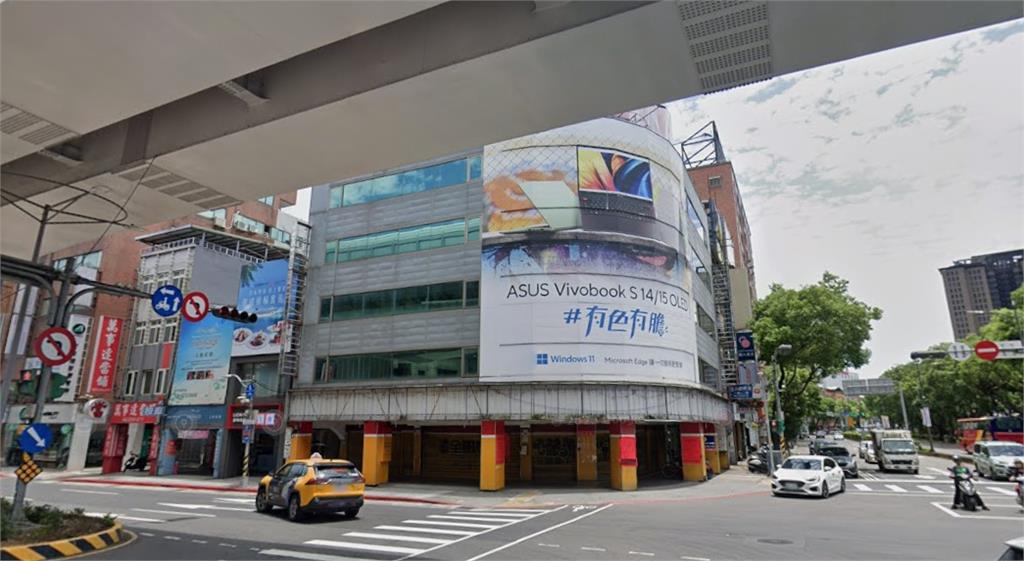 20年全國電子撤出「板橋黃金三角窗」閒置1年！租金高達「這數字」專家全說了