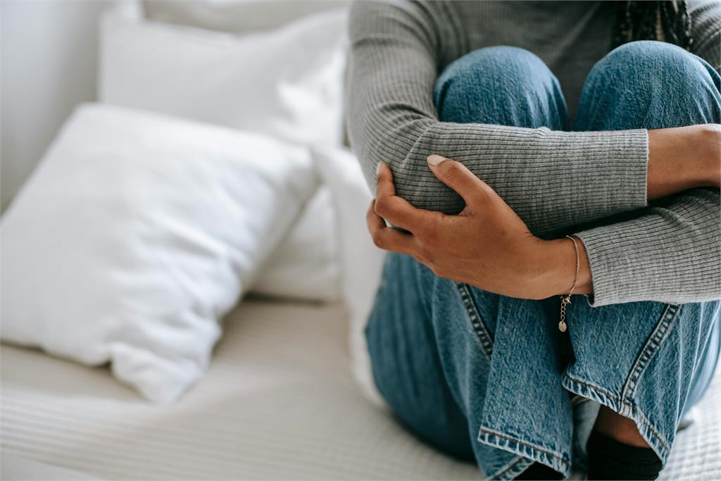 噁男闖10年好友住處「乳香嗜家」!要求「喝母乳不成」竟惱羞侵犯產婦