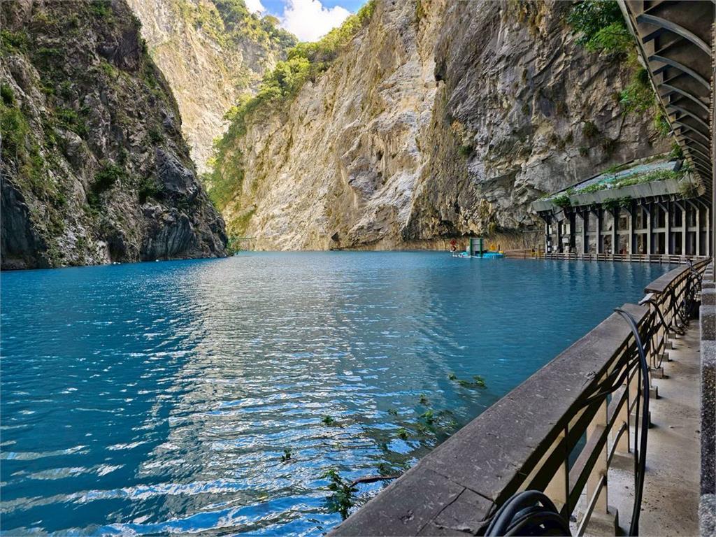 不滿太魯閣為堰塞湖封園:中共都幹不出這種骯髒事!登山網紅遭炎上道歉了