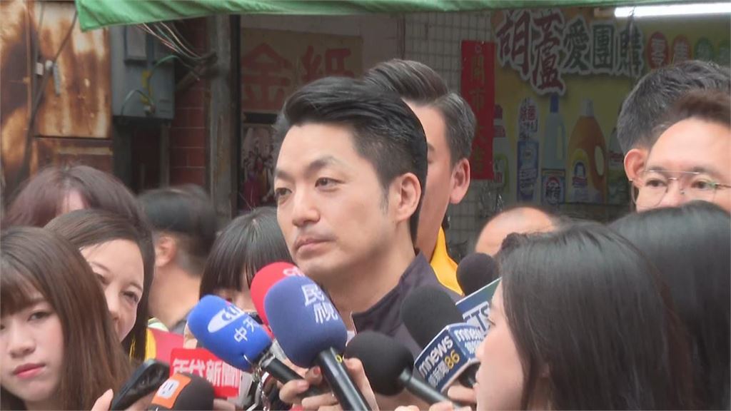 蔣萬安專訪又出包！被問辯論「怎麼打沈伯洋」脫口爆1事　「主持人慌了」秒急切廣告