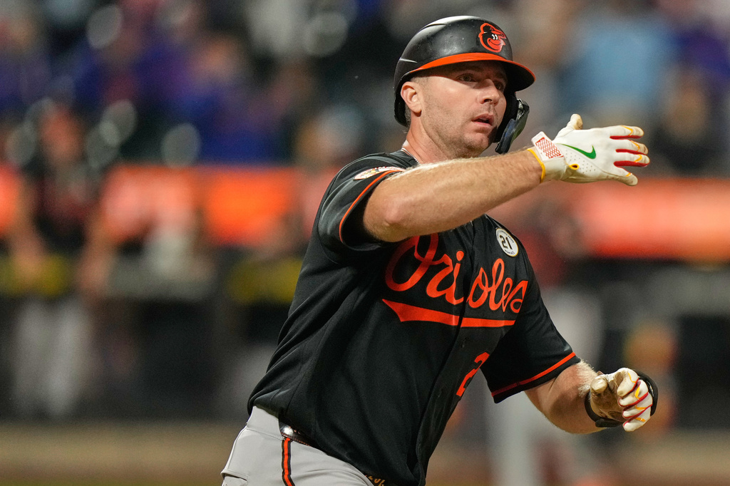 MLB(影)／北極熊回大蘋果老家開轟！阿隆索300轟球迷全場起立歡呼