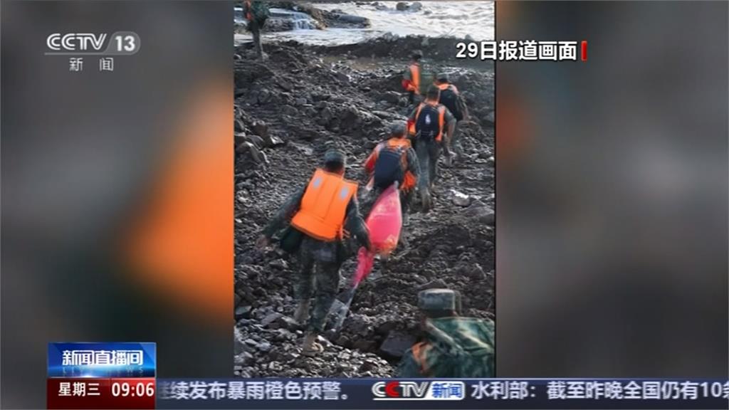 遼寧鞍山暴雨襲多地「水深及腰」　外送員冒雨送餐「動彈不得」