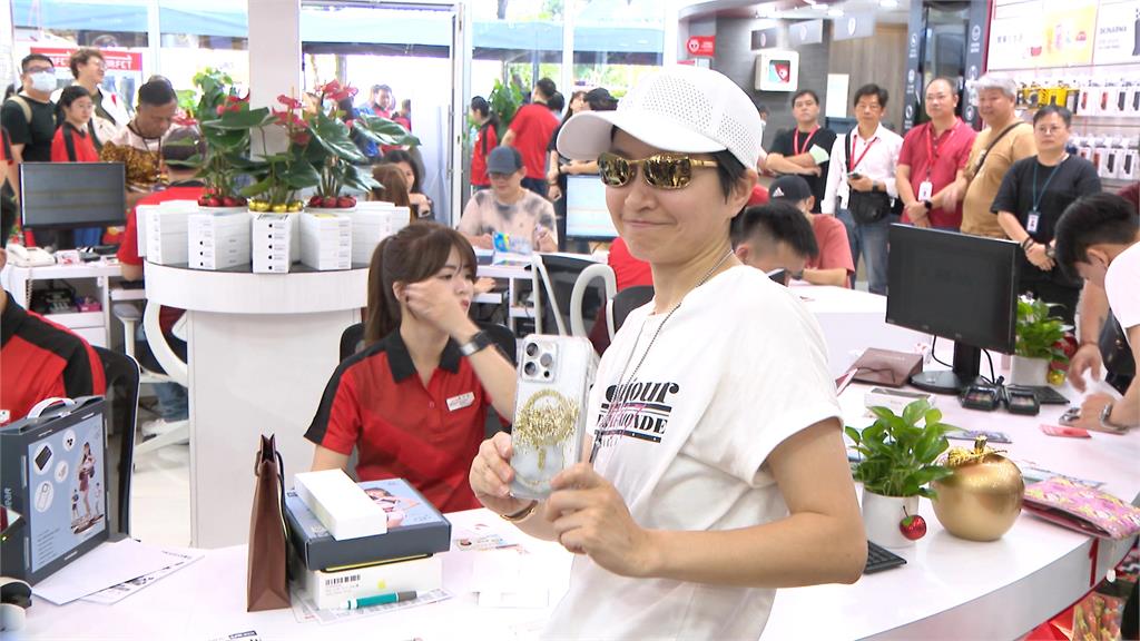 花幾%年薪才買得起iPhone15? 各國排行出爐!台灣排第6