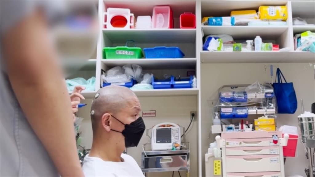 80萬Youtuber「腦瘤破裂」二度開腦!曬光頭照曝病況:復健之路啟動