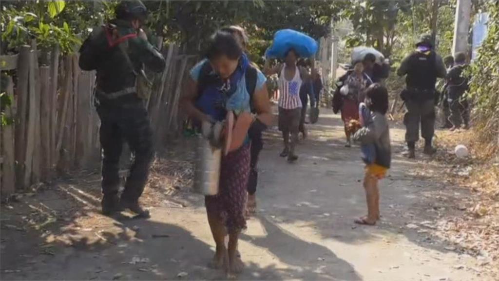 誤認平民為民兵組織？　緬甸軍平安夜縱火屠殺