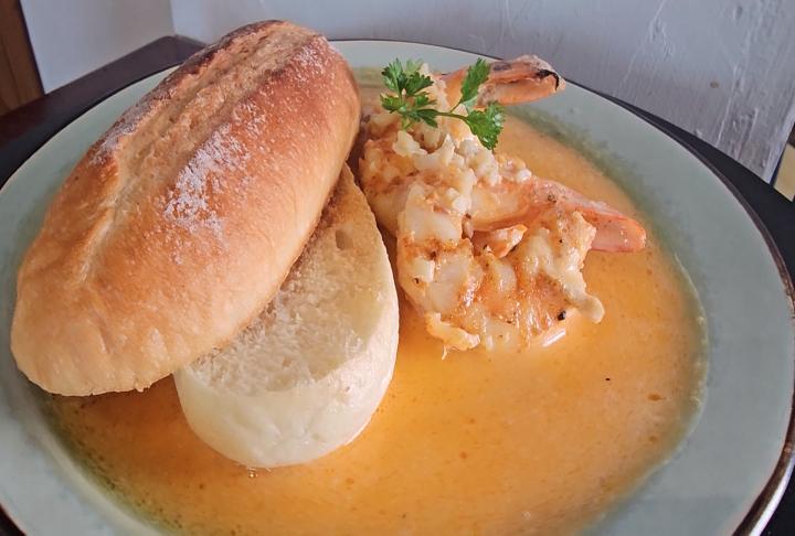 排球校隊主攻手回鄉創業　古早味爌肉法式吐司打響招牌