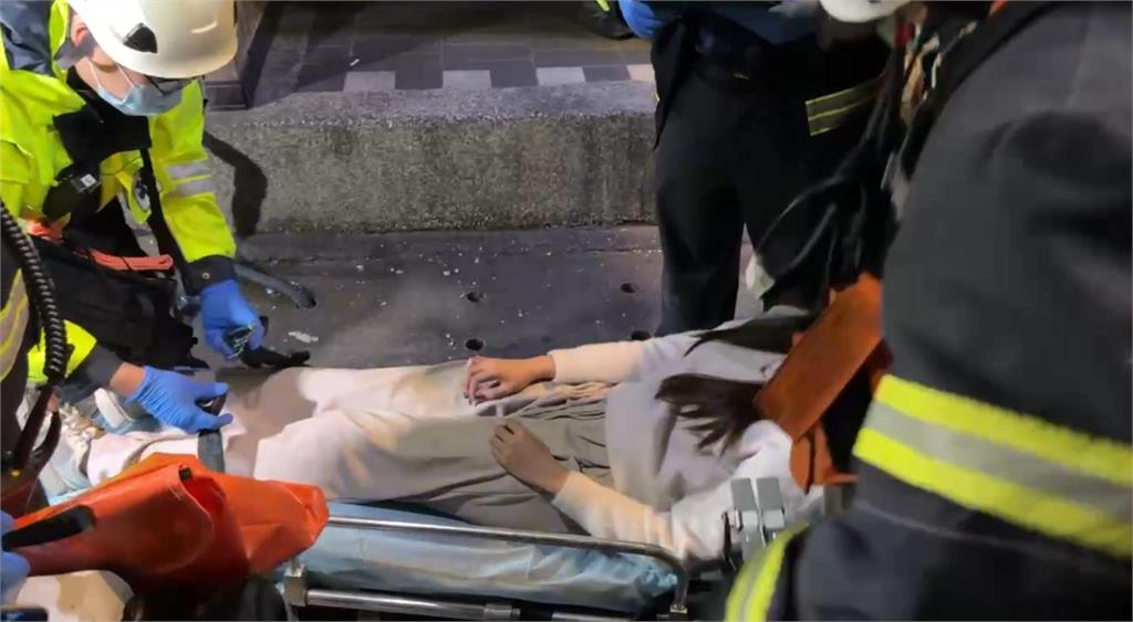 快新聞/整層炸爛!新北板橋府中商圈餐廳凌晨疑氣爆 5人送醫