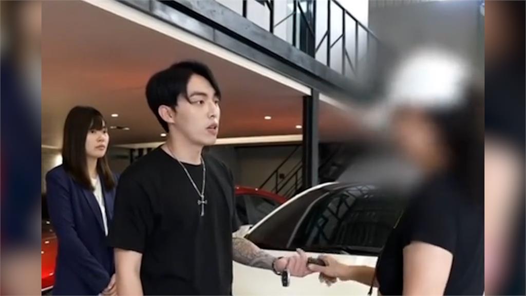 兒變賣車她怒衝車行!老闆無奈喊還錢就退 母嗆「他花光了」硬要牽