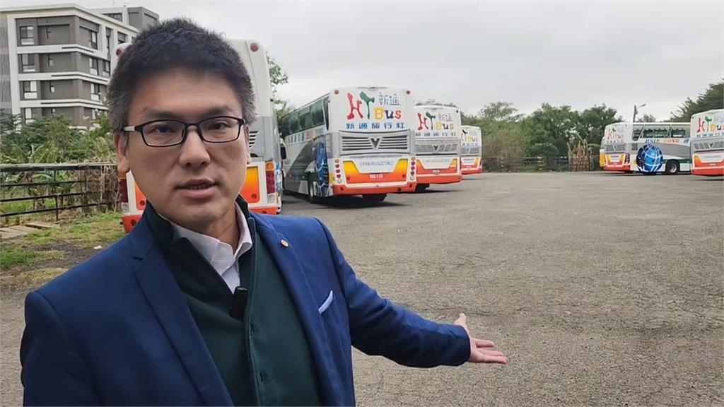 柯文哲農地違規當停車場「爽賺120萬租金」!急捐竹市府網疑:怪怪的