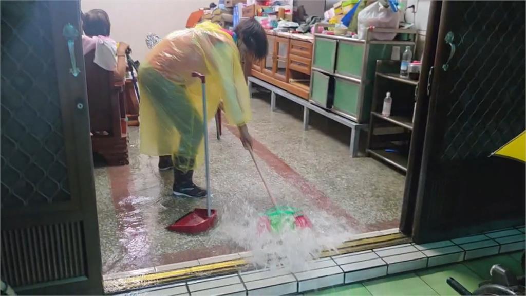 豪雨狂炸！屏東潮州連淹兩天　居民：比88風災還嚴重