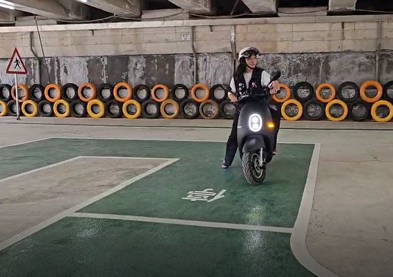 基隆等好久！首座機車練習場啟用　考照人潮爆「假日要排隊」