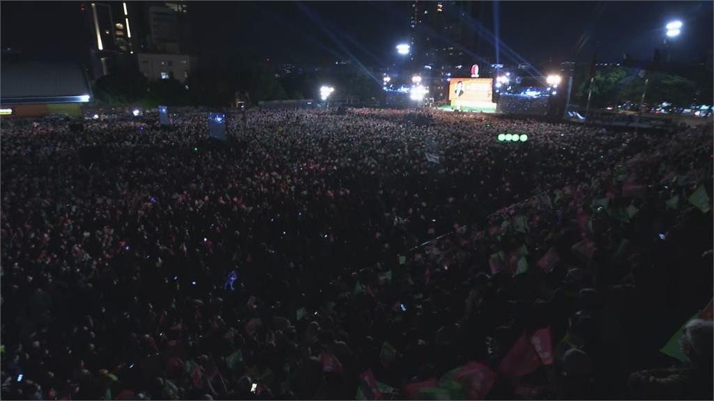 LIVE／賴清德蕭美琴「迎向勝利選前之夜」　現場擠爆逾15萬人！線上也有15萬人