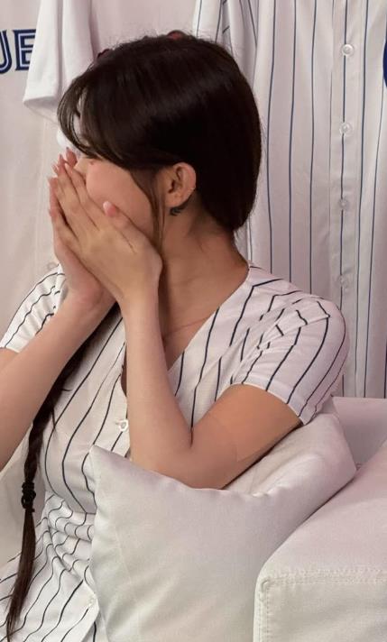 李珠珢爆全身「多處刺青」遭貼膠帶!「突做1改變」網嗨爛:期待露出