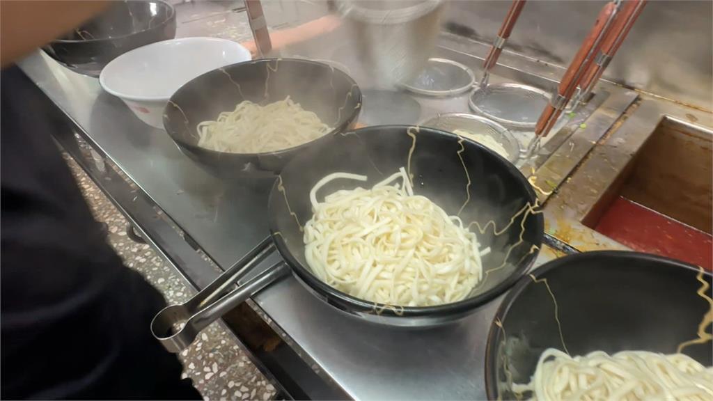 新莊35年牛肉麵店將熄燈　老闆娘親曝原因：忙不過來