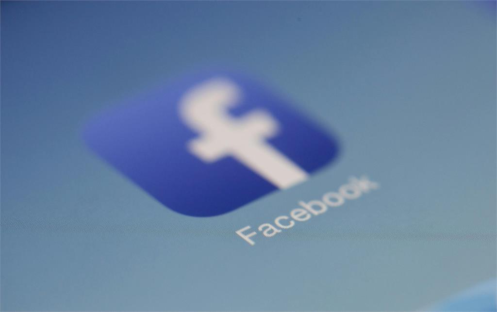 FB、IG全輸!台灣人「社群霸主」出爐 使用率近100%奪冠