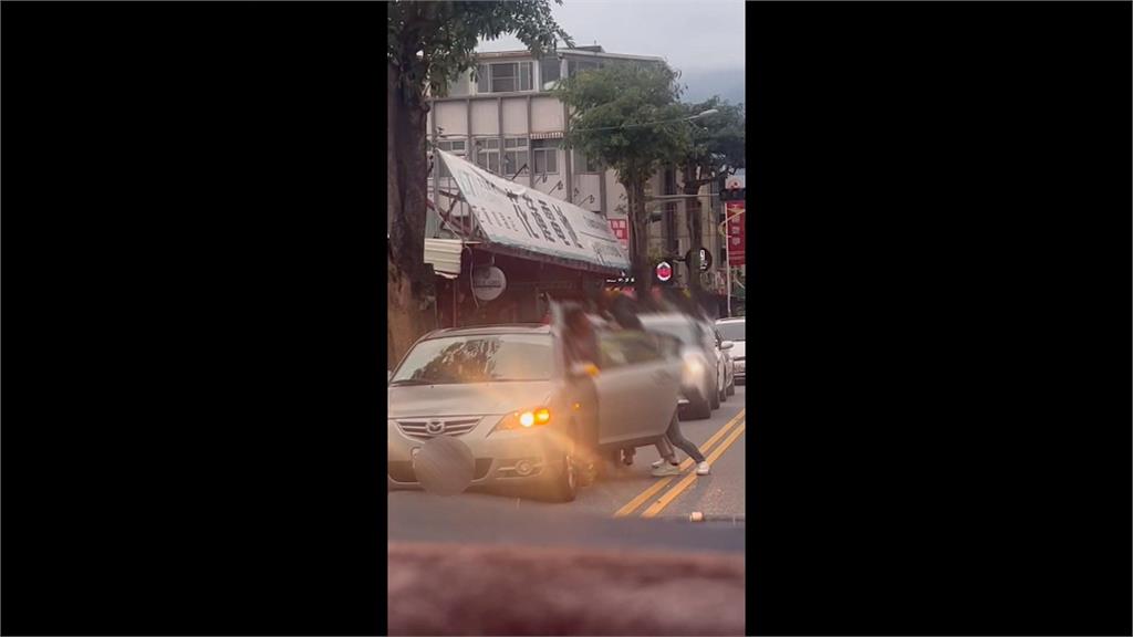 通緝犯當街遭強押上車 員警剛下班解危!循線北上逮人