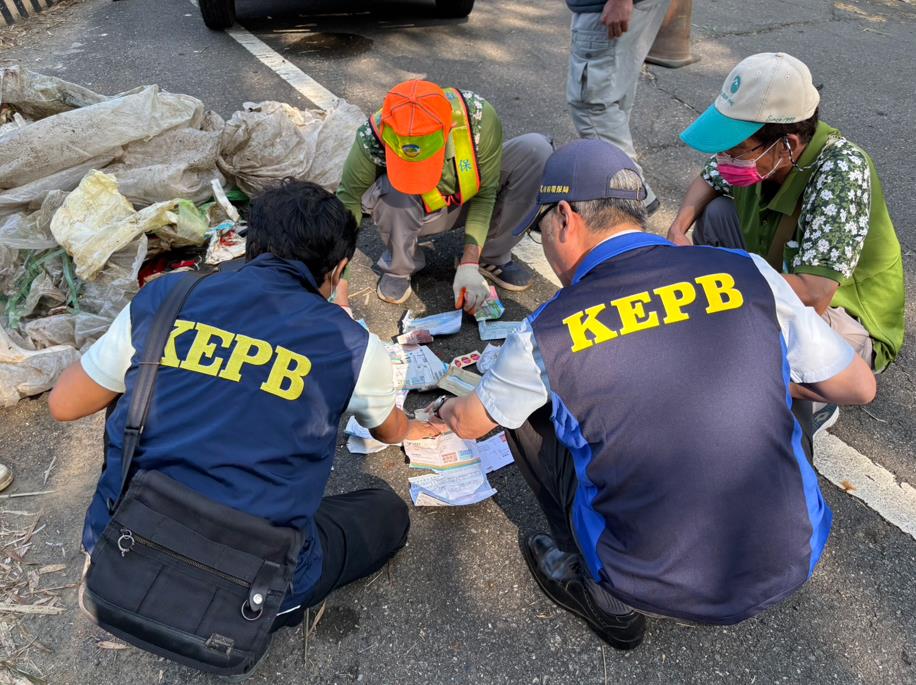 快新聞/高雄月世界竟成「垃圾山」!環保局震怒追查送辦 曝廢棄物來自「這縣市」