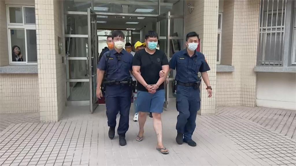 陣頭遶境高空煙火狂炸! 3男不聽警制止爆推擠