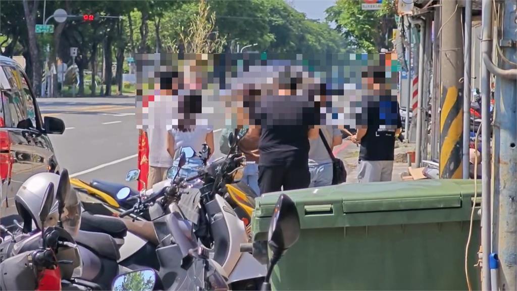 左營車禍！等叫號先去用餐　走回診途中遭撞釀2死1重傷