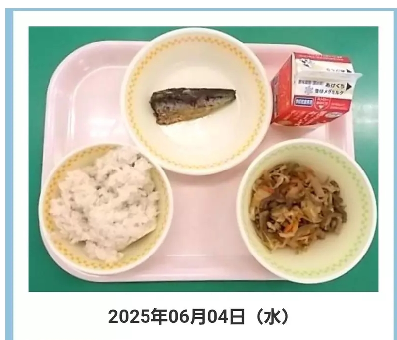 日小學營養午餐「寒酸照」瘋傳 主菜只有「1個」網看傻:不去上學!