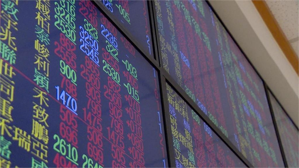 最強ETF出爐「這檔」報酬率輾壓0050！想靠它「月配1萬」專家教你這樣買