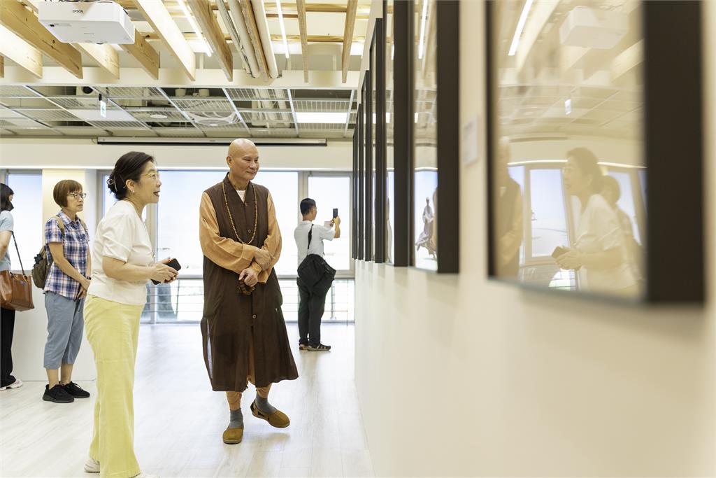 《愛．共善—淨空老法師文物展》首度移師校園　逢甲大學隆重展出