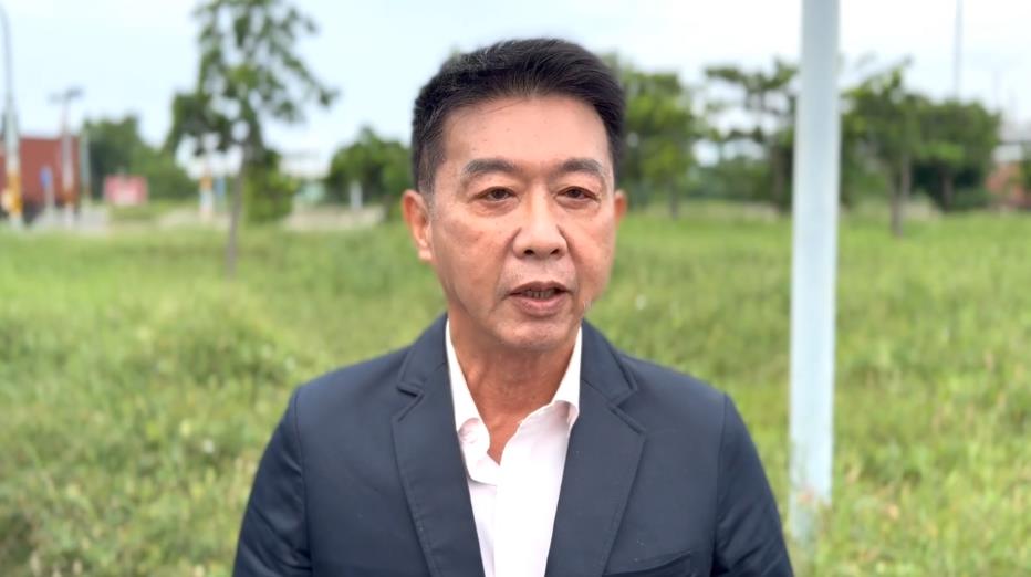 快新聞／高雄市長民調居冠！　賴瑞隆喊話綠營這3人：兄弟姊妹爬山一起努力
