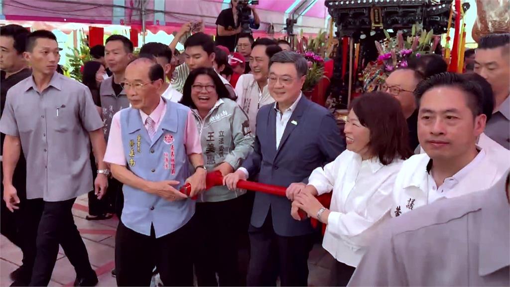 鬼門關！嘉義城隍夜巡祈福　卓榮泰接駕抬轎參與民俗盛典