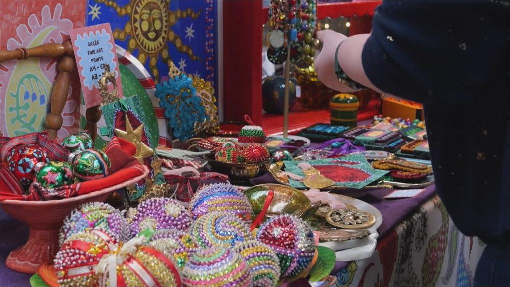 英國倫敦耶誕氛圍濃厚 攤販推創意手工飾品