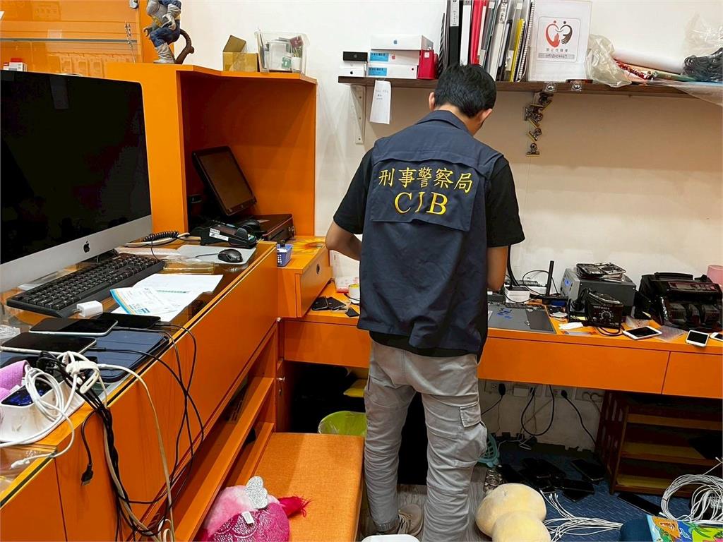 快新聞/1.4億投資騙局曝光!警方偵破跨縣市詐騙案 40人落網