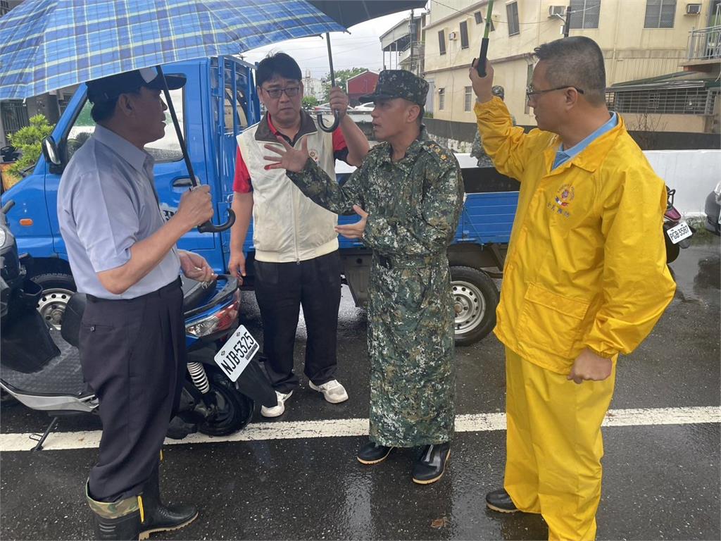 另類操演！第四作戰區能作戰也能救災，風雨中馳援