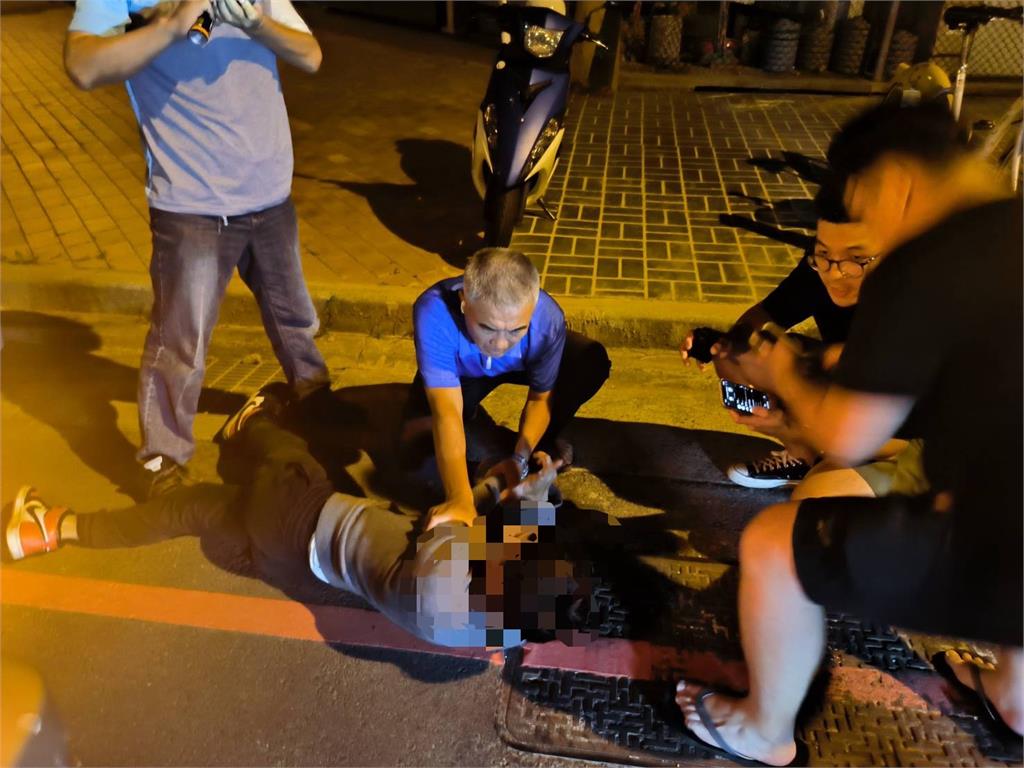 詐團車手面交VIP客戶還送禮盒! 員警佯裝騎單車阿伯埋伏逮人
