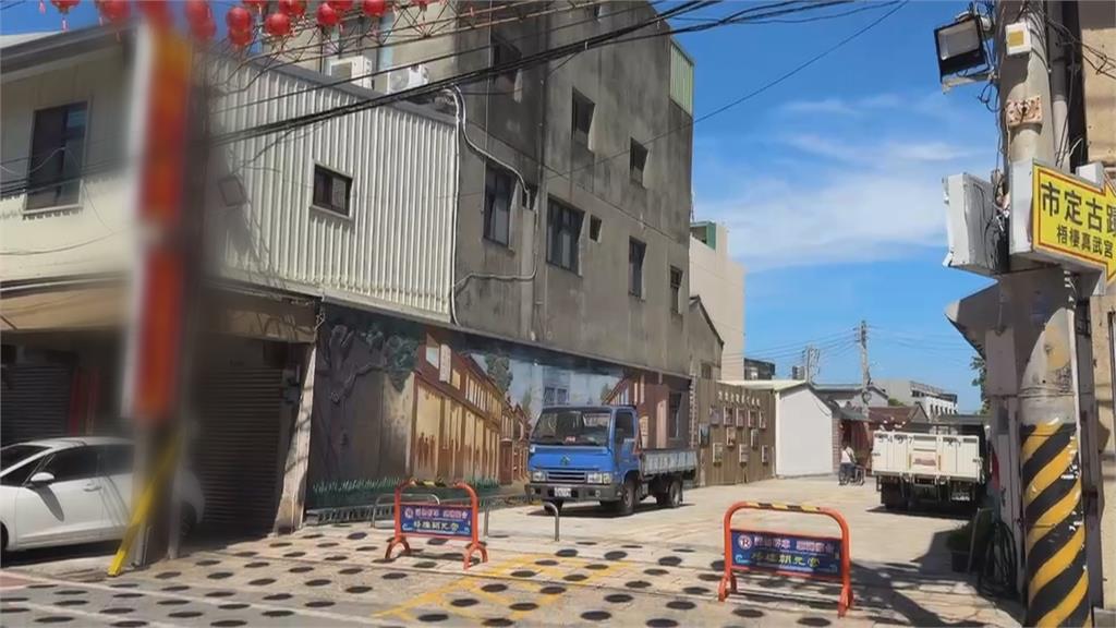 廟會插曲！與轎班人員爆衝突　男騎士作勢拿磚頭慘遭圍毆