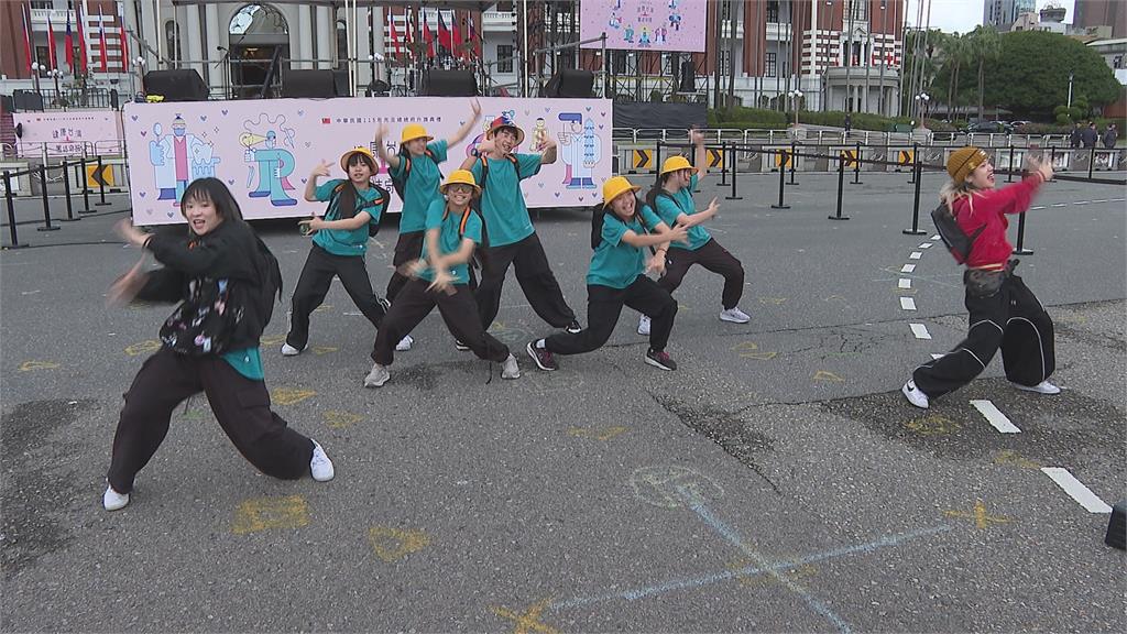 府前元旦升旗典禮總彩排！　超馬選手陳彥博曝光「這計畫」