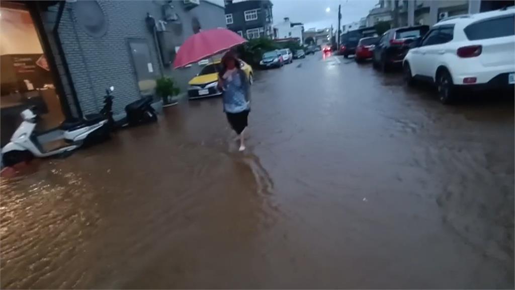 花東豪雨！利嘉溪土石崩塌 2人受困栗松溫泉