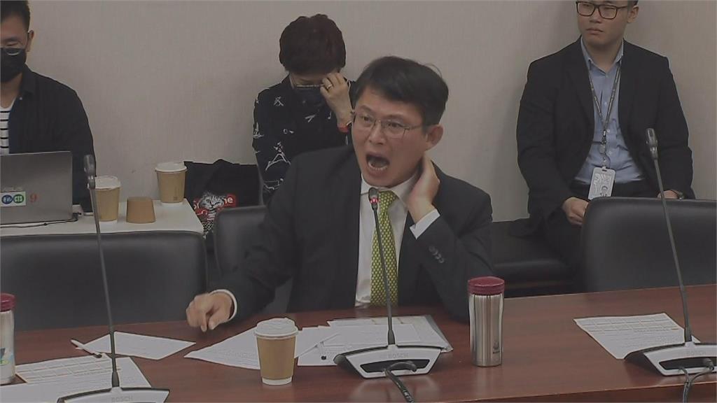 黃國昌為何質詢「看起來很會電官員」?神人「超猛舉例」網驚:原來如此!