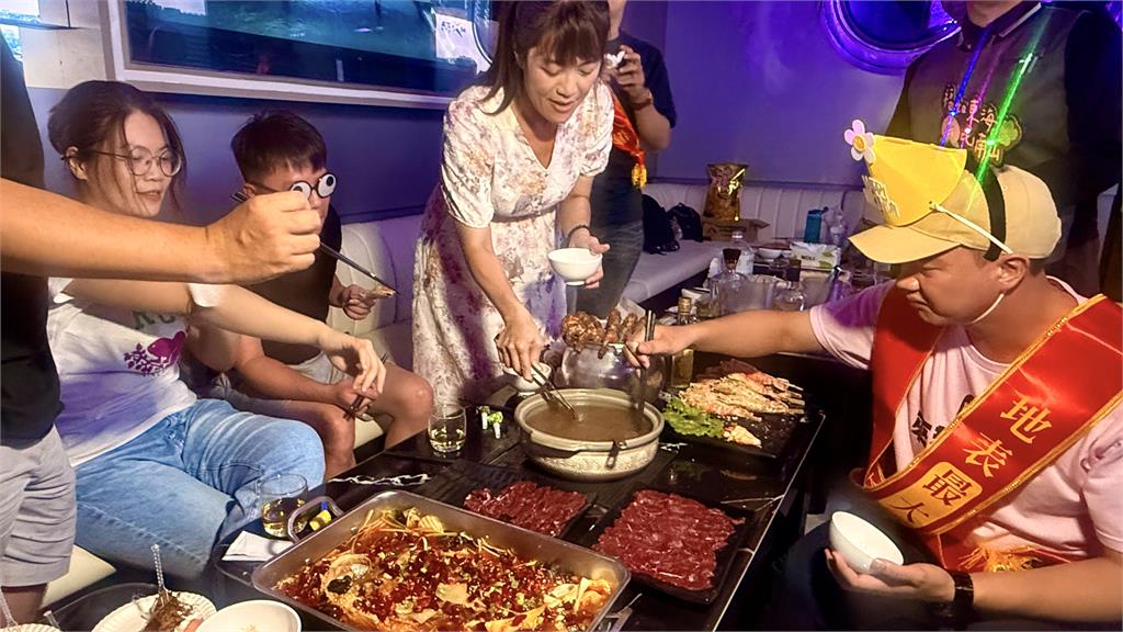 娛樂市場競爭白熱化！把餐廳搬進KTV　星級主廚手路菜成聚會新亮點