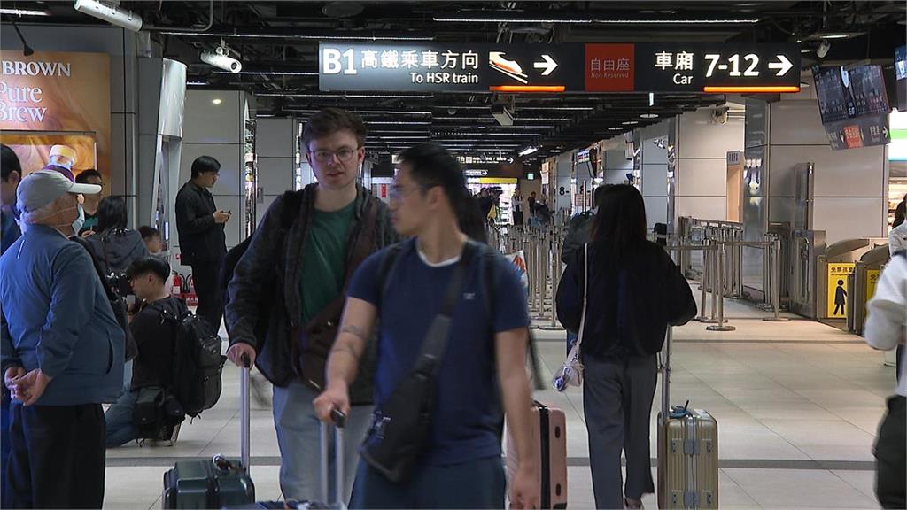 巴西帥哥初到台灣嚇傻！衝台北車站「1景象太震撼」他驚喊：怎麼可能