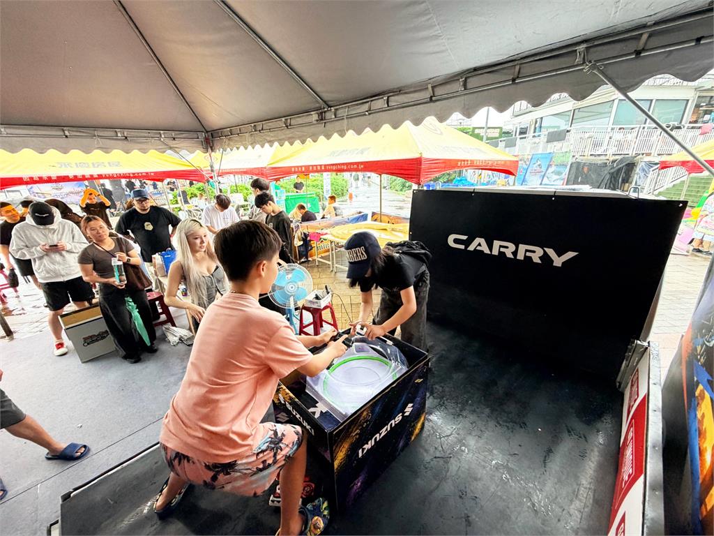 SUZUKI CARRY跨界陀螺賽事 8.5尺大貨台成「戰鬥舞台」商用車新潮流