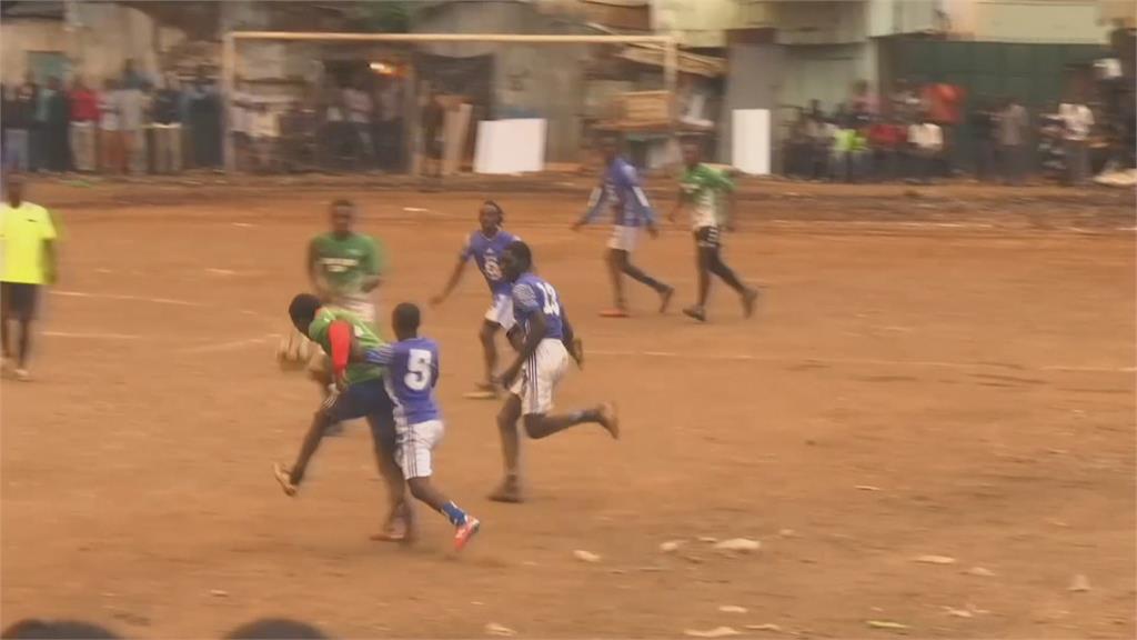 幫助青年遠離毒品犯罪　肯亞貧民窟成立社區足球聯盟
