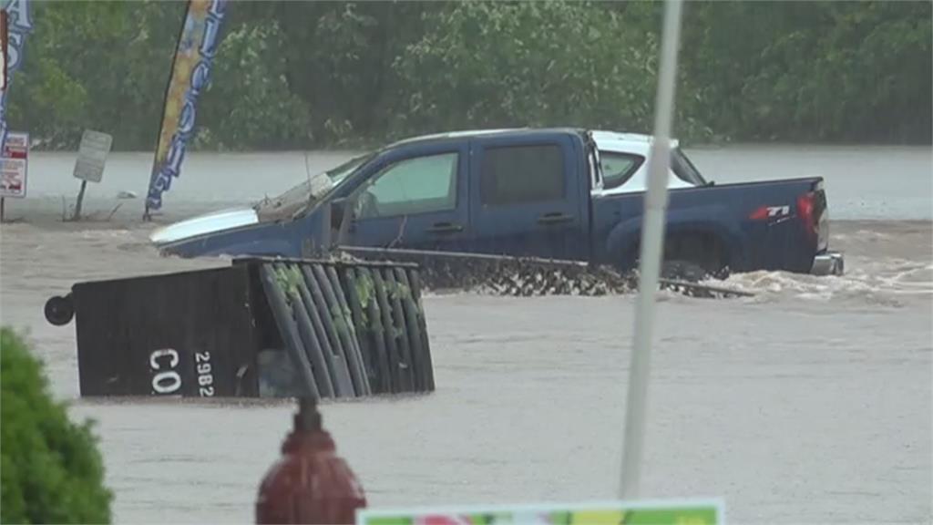美國奧克拉荷馬州下暴雨 居民家當全泡湯