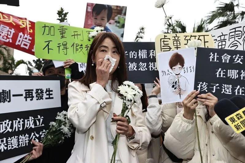 惡保母判決倒數出爐！賈永婕怒嗆「超狠1句」聲援剴剴…全網流淚：真的很揪心