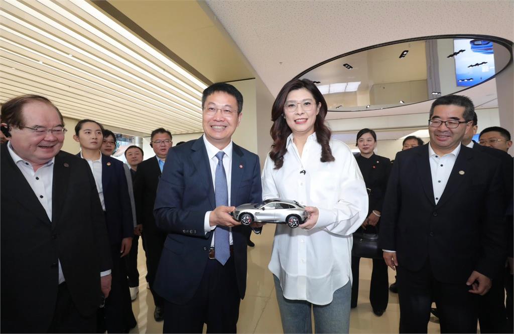 快新聞／鄭麗文訪中措辭傳先報備！民進黨轟「主導權交北京」　疑對等交流何在