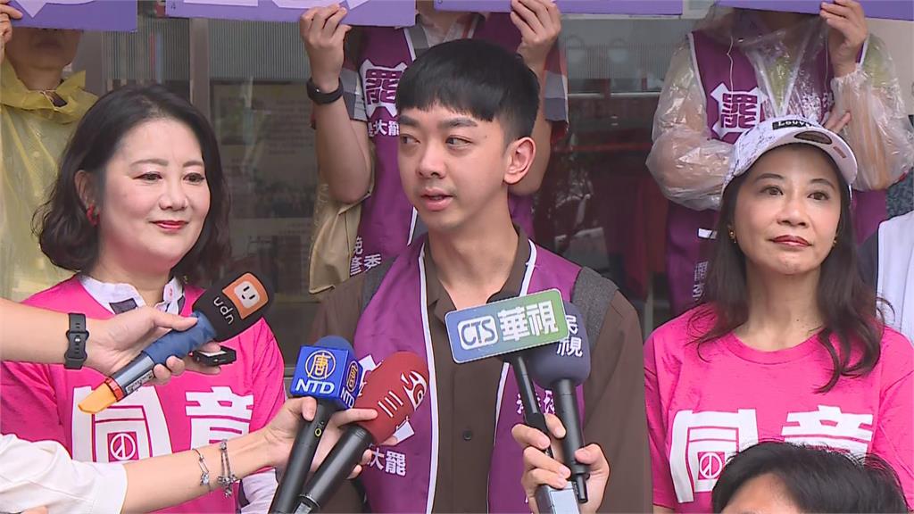 快新聞/李彥秀賣慘救支持度?「51戰隊」首站衝港湖 她喊:最後時刻咬緊牙根