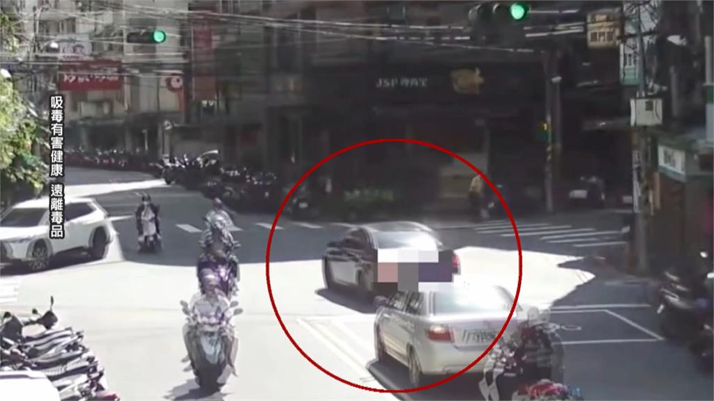 新北毒駕自撞火燒車　警民合作破窗逮人