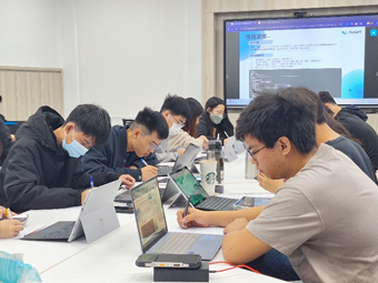 【淡江傳真】淡江大學FedGPT認證課程 吸引跨域碩博生投入AI發展